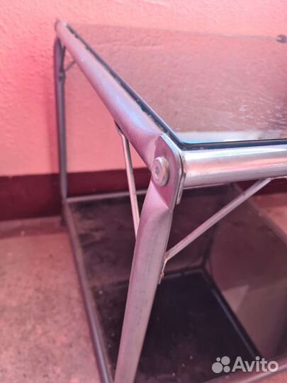 Журнальный столик