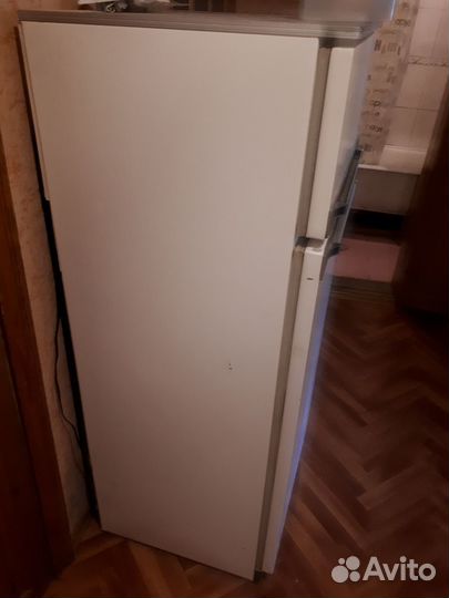 Холодильник бу Ока