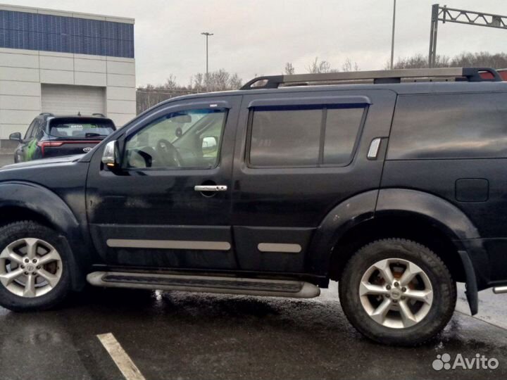 Nissan Pathfinder 2.5 AT, 2011, 185 463 км