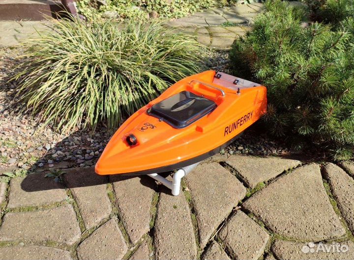 Прикормочный карповый кораблик Ранферри Solo V2