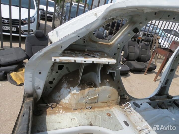 Крыло заднее левое четверть LADA Xray