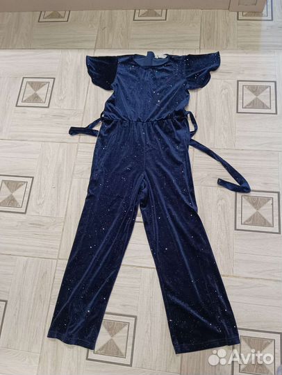 Комбинезон бархатный новый