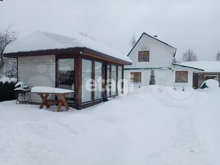 Дача 30,8 м² на участке 10 сот.