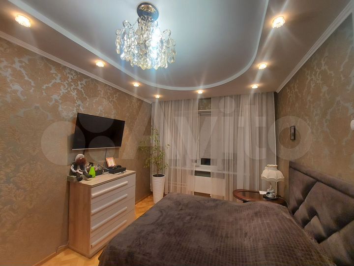 2-к. квартира, 73 м², 13/15 эт.