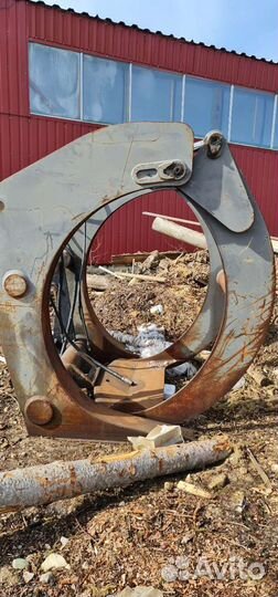 Бревнозахват Volvo l150/180