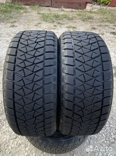Bridgestone Blizzak DM-V2 255/50 R19