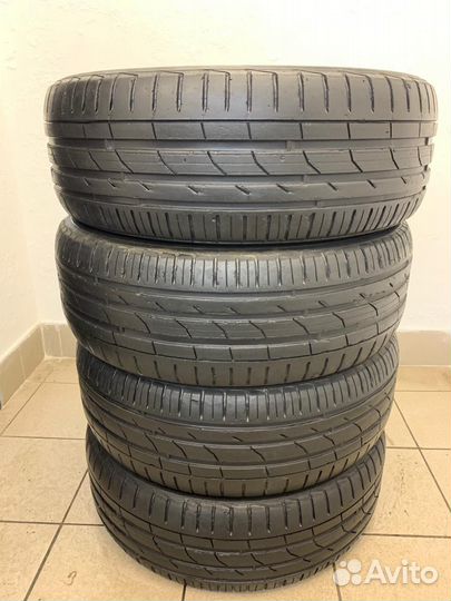 Nokian Tyres Hakka Black SUV 235/65 R17