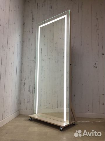 Гримерное зеркало с LED подсветкой