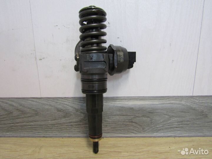 Форсунка топливная Фольксваген Туарег 5.0 BLE