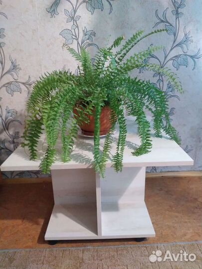 Журнальный столик