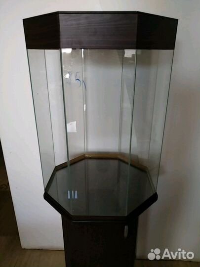 Аквариум с тумбой