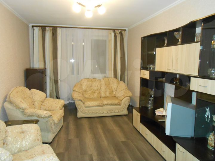 Комната 13 м² в 3-к., 8/16 эт.