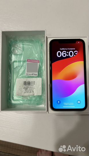 iPhone 11, 64 ГБ