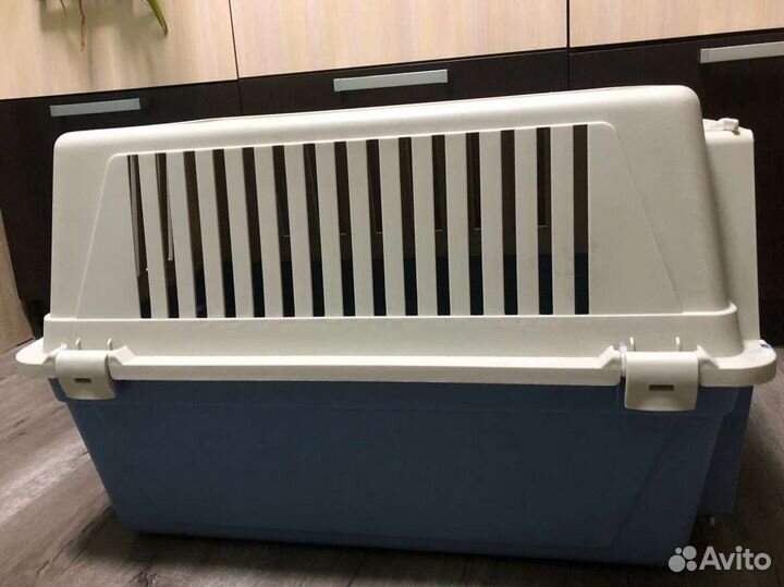Переноска для животных пластиковая