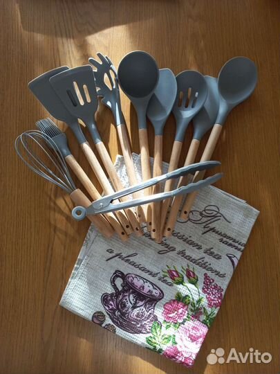 Новый набор 12 предметов+подставка