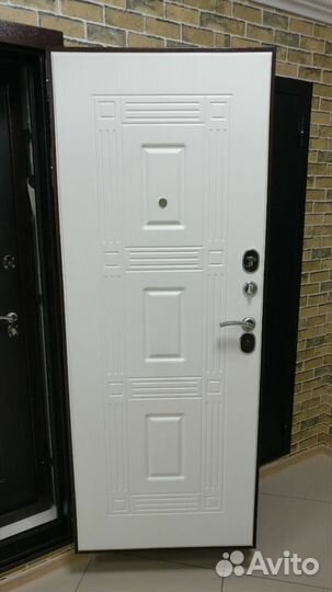 Дверь металлическая адель