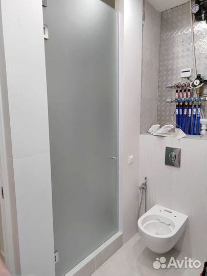 Стеклянная дверь по индивидуальным размерам