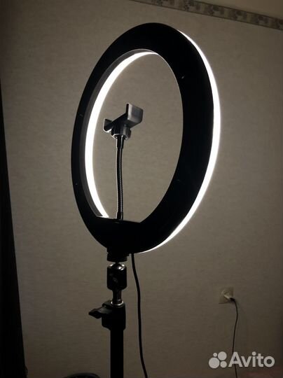 Кольцевая лампа 36 см