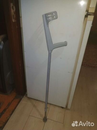 Костыль трость с опорой
