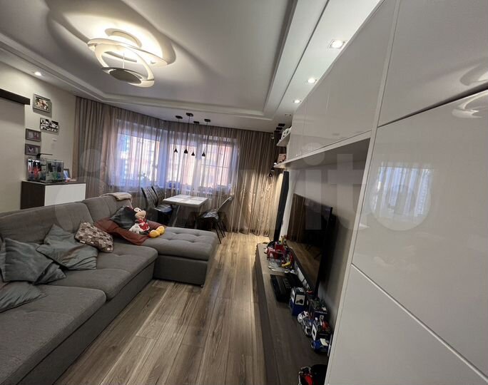 3-к. квартира, 87 м², 19/22 эт.