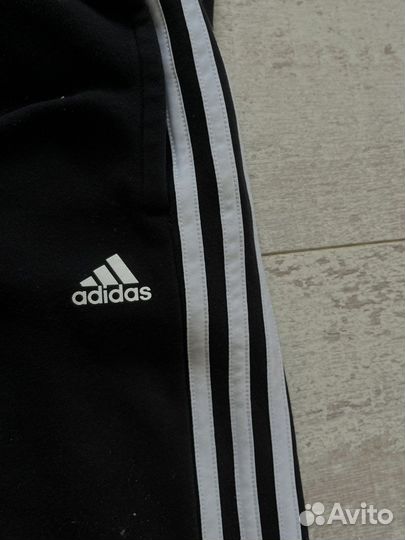 Спортивный костюм adidas для мальчика 140