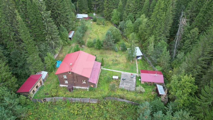 Дом 250 м² на участке 50 сот.