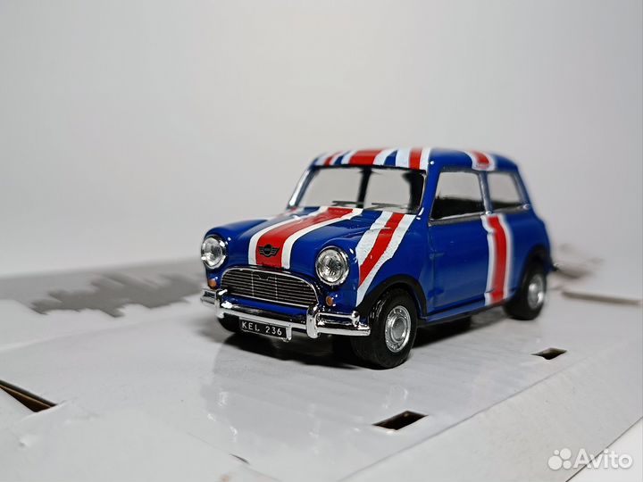 Модель 1:43 Mini Union Jack Cararama / Hongwell