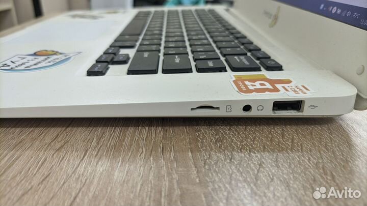 Prestigio Smartbook 141A03