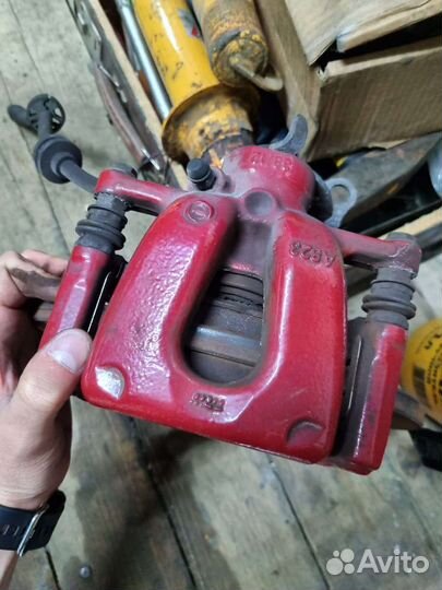 Суппорт задний для Alfa Romeo 159