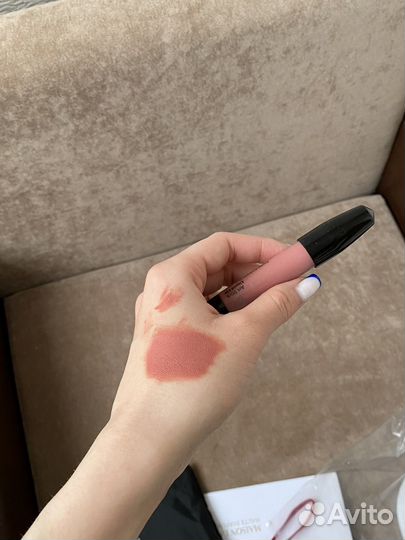 Помада Bobbi Brown Art Stick Liquid Lip нюд