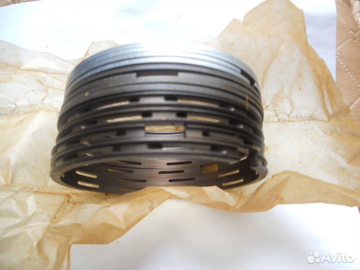 Поршневые кольца Ф 79 мм, Ф 82 мм