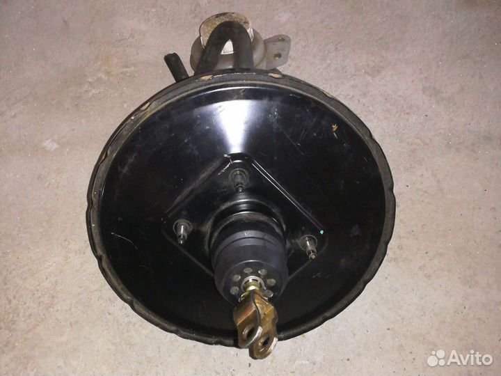 Продам вакуумник с бачком на Митсубиси Кольт 2003