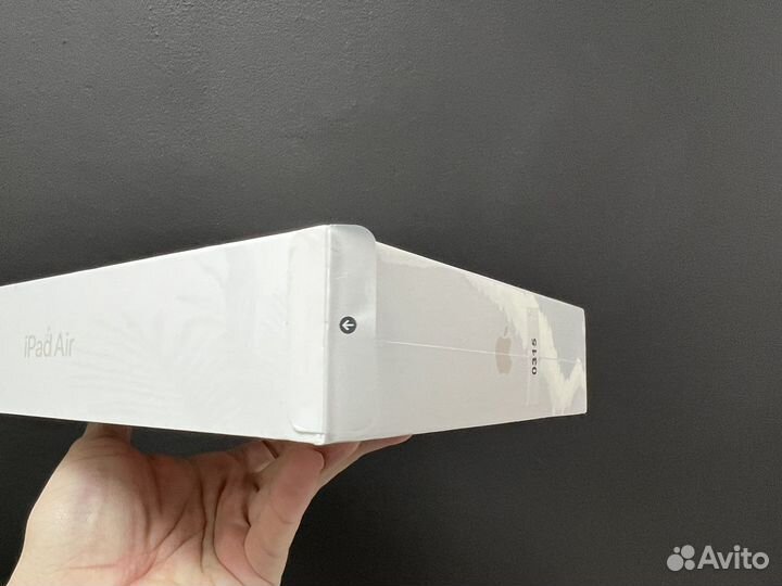 Комплект iPad Air 5 (2022) 64 Gb + Magic Keyboard