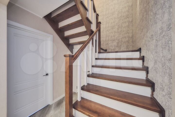 4-к. квартира, 100 м², 14/14 эт.