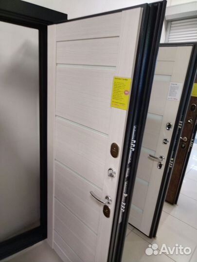 Входная Дверь