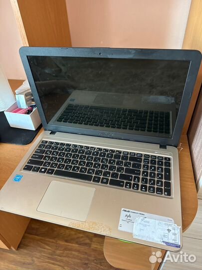 Ноутбук asus