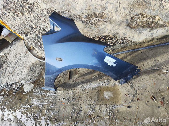 Крыло переднее правое Mazda Demio DE3FS 2008