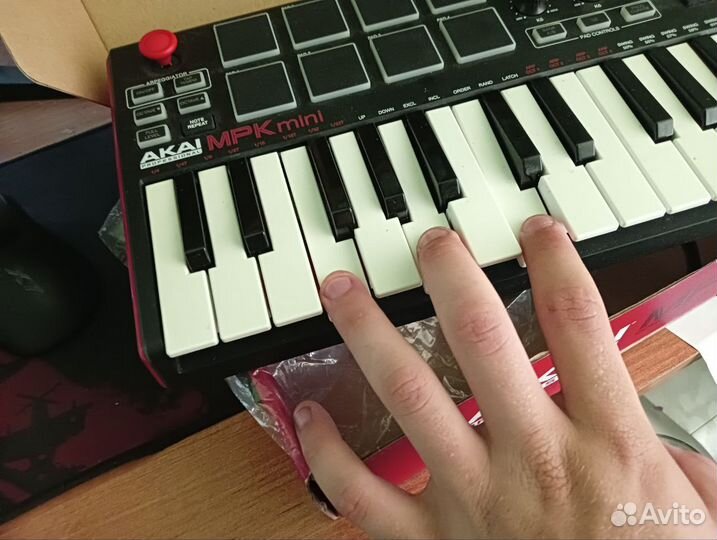 Midi-клавиатура akai MPK Mini mkii