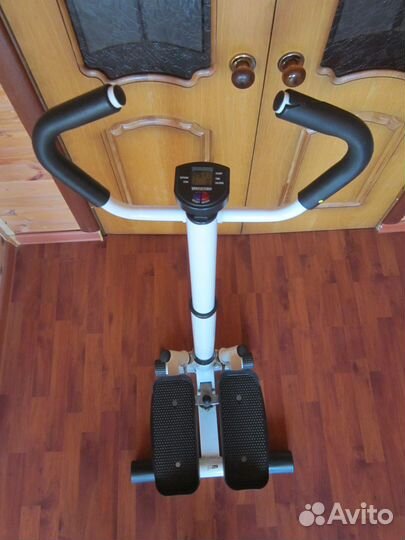 Тренажер степпер поворотный Torneo