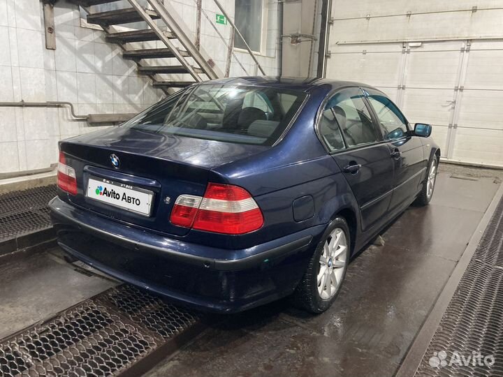 BMW 3 серия 1.6 AT, 2003, битый, 300 000 км