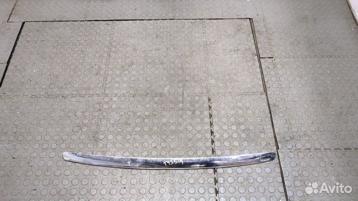 Молдинг капота Ford Kuga, 2009