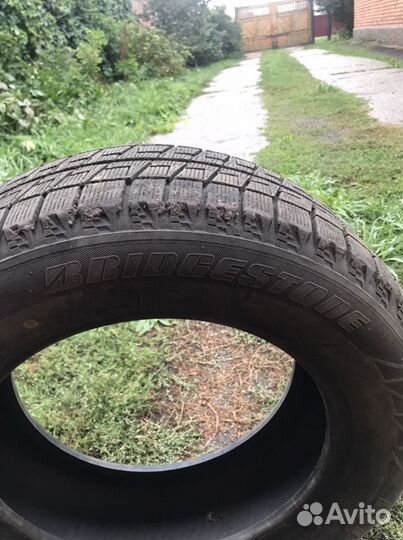 Bridgestone Blizzak Revo2 215/60 R16