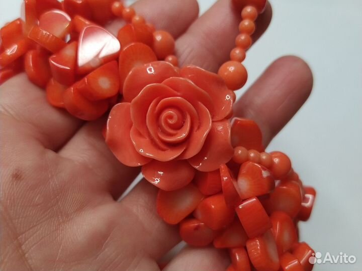 Ожерелье из кораллов