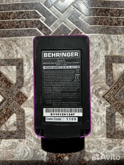 Гитарная педаль behringer distortion modeler DM100