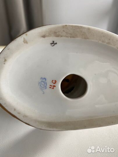 Фарфоровая статуэтка юная балерина