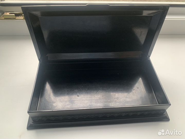 Шкатулка из карболита