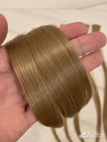 Волосы на заколках