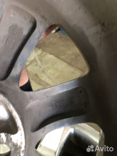 Заводские литые диски на toyota camry