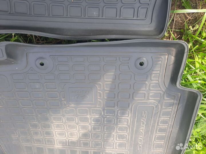 Автомобильные коврики резиновые