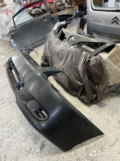 Бампер передний Hyundai Accent (1999-2012)